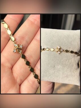 Gold Crystal Accent Women's Bracelet - Elegant Gold Tone